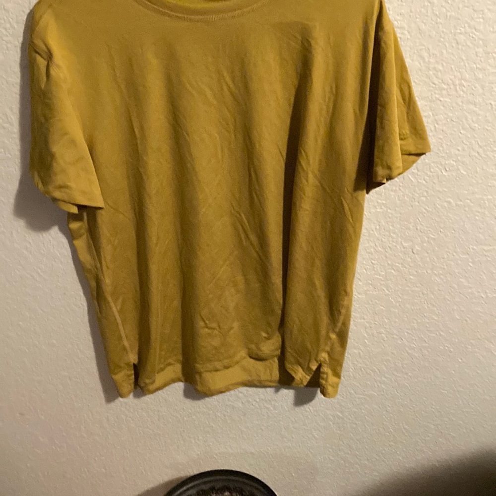 Men’s activewear T-shirt